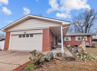 955 E Morrison Dr, Derby, KS 67037