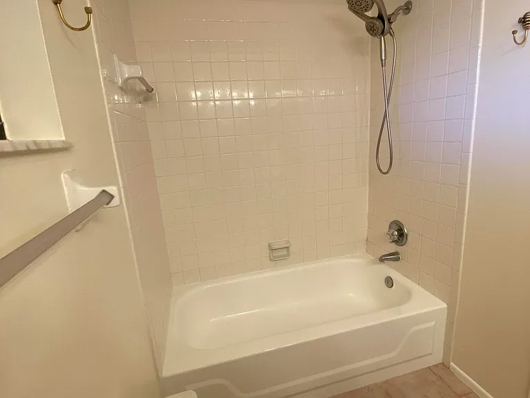 3694 Hardwood Ct — Photo 15