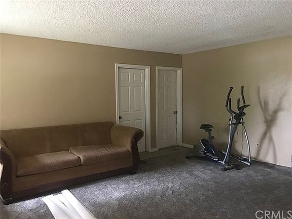 4th image of 7695 Ditmar Ave