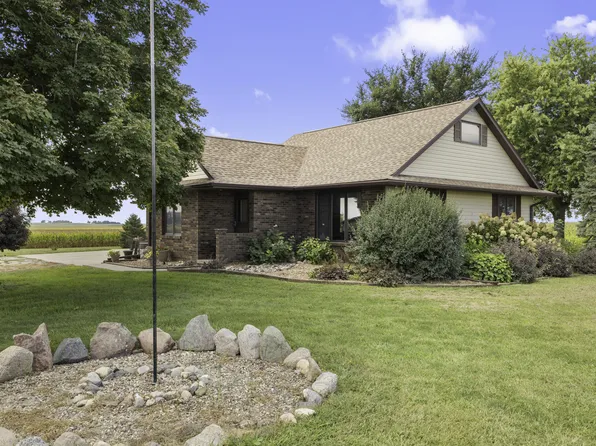 69512 310th St, Collins, IA 50055