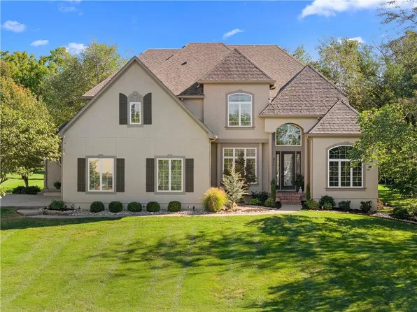 311 NW Rockwood Ct, Lees Summit, MO 64081