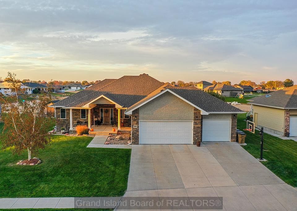 1st image of 4066 Northview Dr
