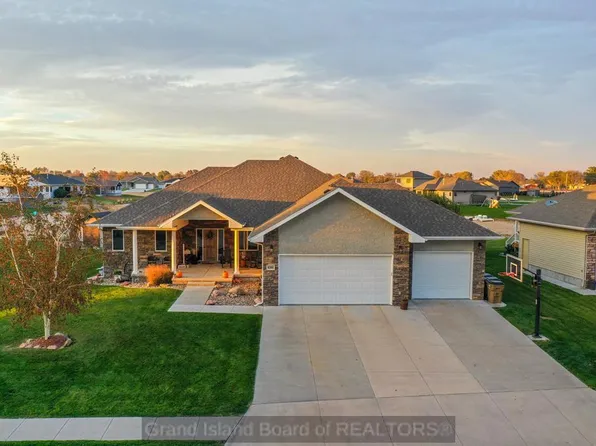 4066 Northview Dr, Grand Island, NE 68803