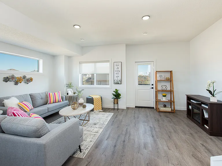 2702 Maple Way NW — Photo 18
