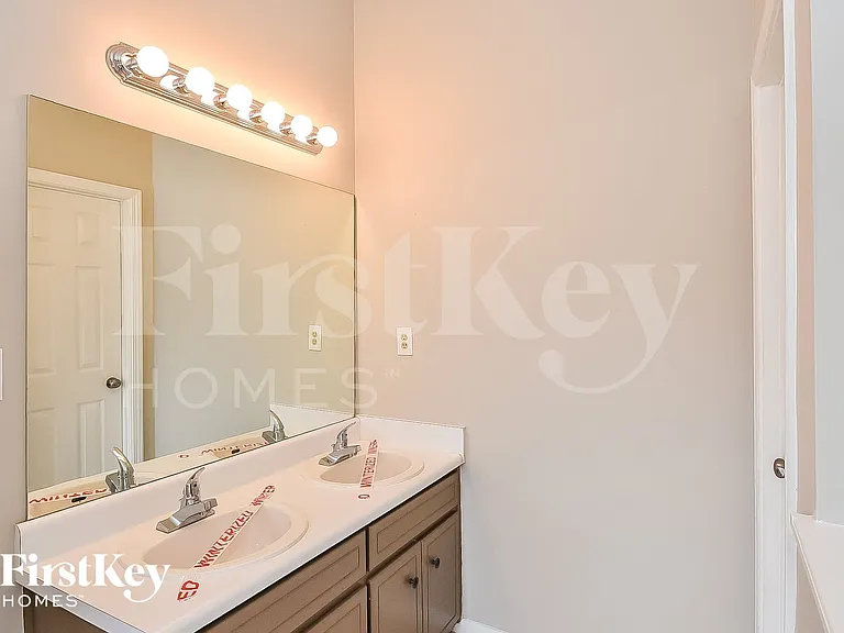 276 Due West Dr — Photo 12