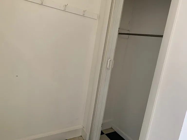 126 Spring St #1 — Photo 10