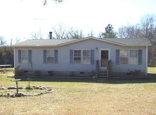 282 Wits End Ln, Charlotte Court House, VA 23923