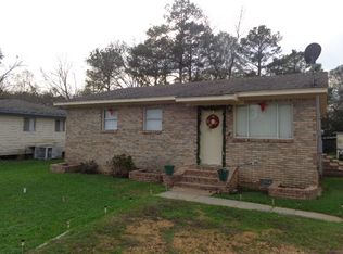 239 Jackson St, Hazlehurst, MS 39083