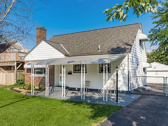 2nd image of 834 Joyful St