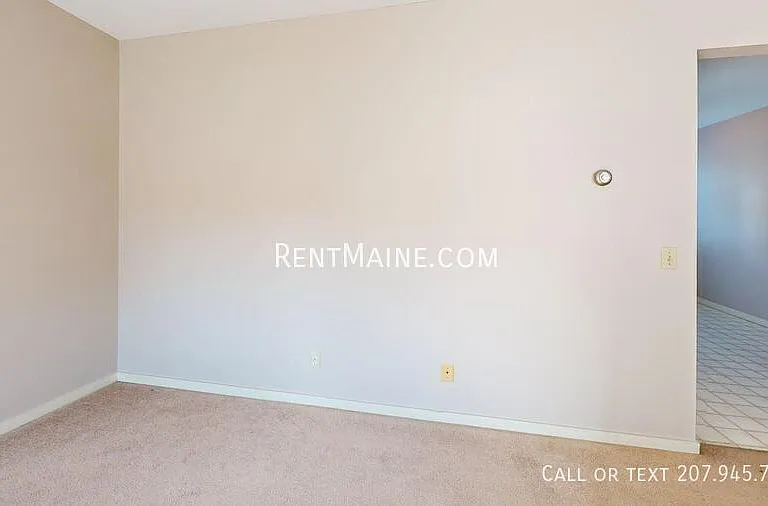71 Valley View Ln #B — Photo 7
