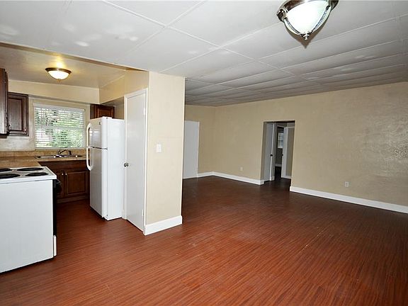 4th image of 908 E Georgia Ave