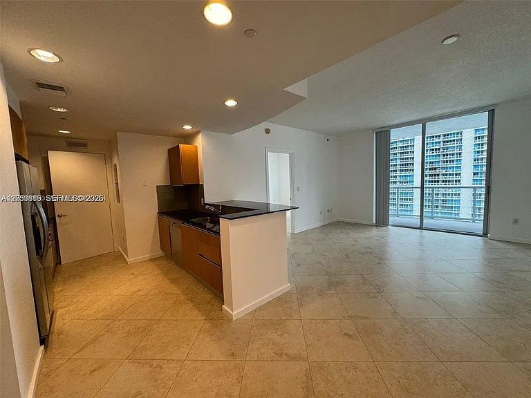 1060 Brickell Ave #2703 — Photo 4