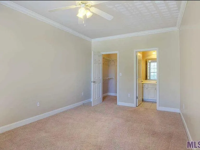 4441 Burbank Dr #608 — Photo 7