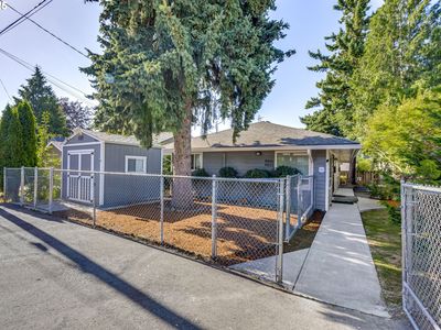 9016-9022 SE Ankeny St, Portland, OR, 97216
