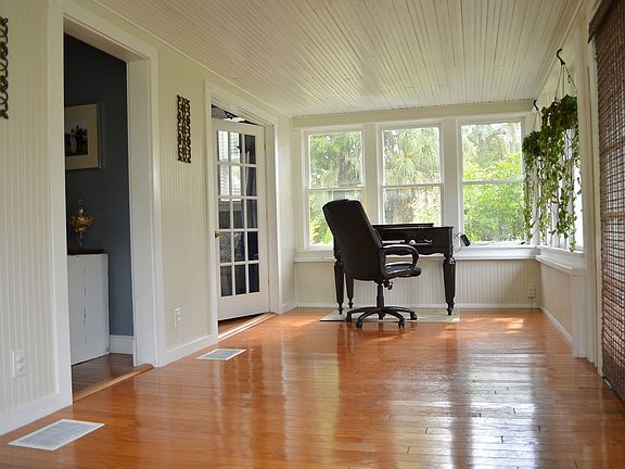 Front Room/Sun Room