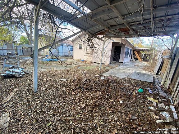 5th image of 4414 Buena Vista St
