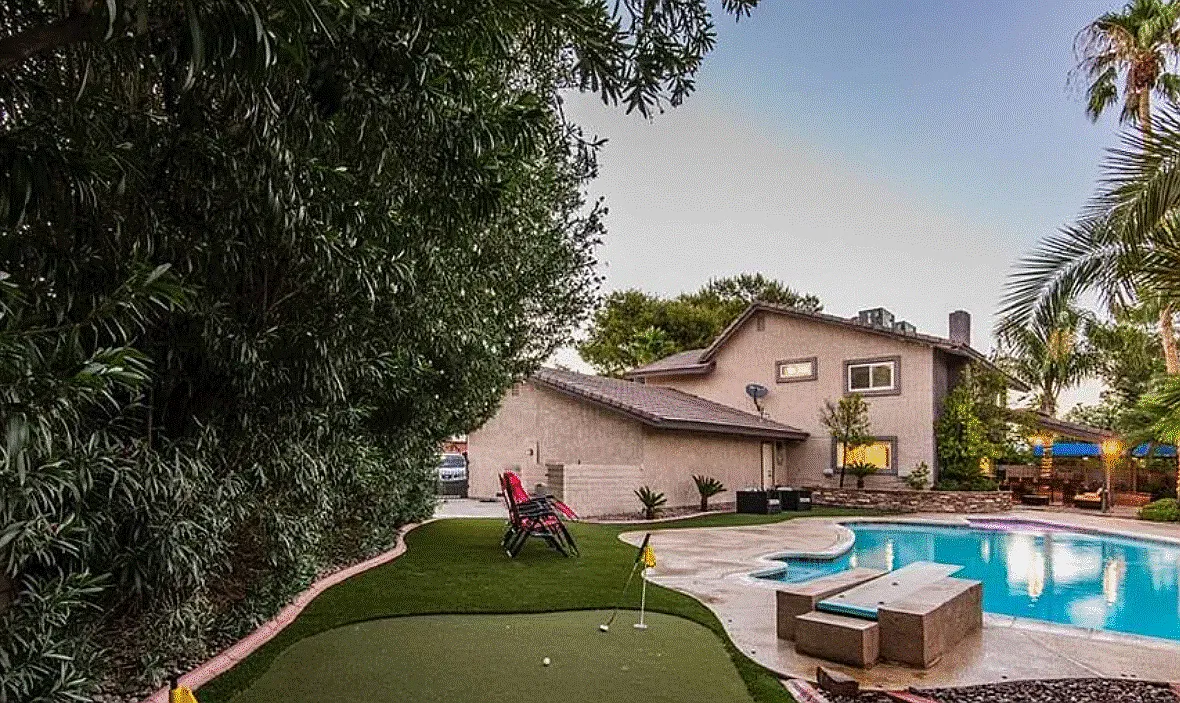 6 bed, 3227 sqft, $3,900 — Photo 4