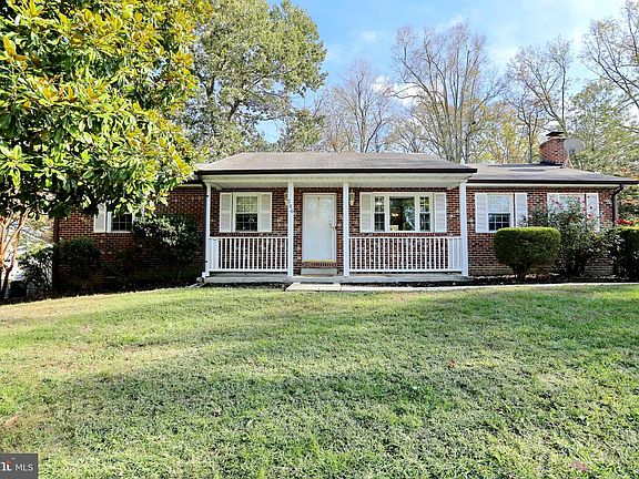 4th image of 506 Linden Ln