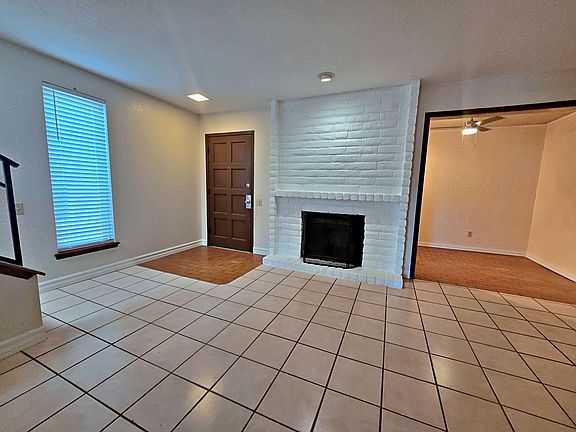 5th image of 537 W Redd Rd