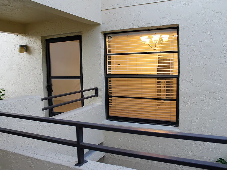 13608 S Village Dr — Photo 12