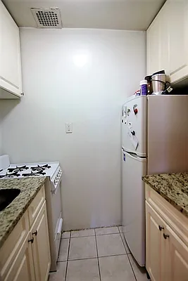 Rented by JK Dansar Corp | media 10