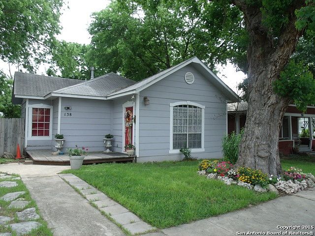 1st image of 138 Groveland Pl