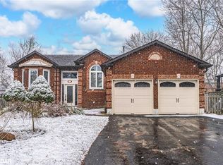 30 Darren Dr, Essa, ON L0M1B3