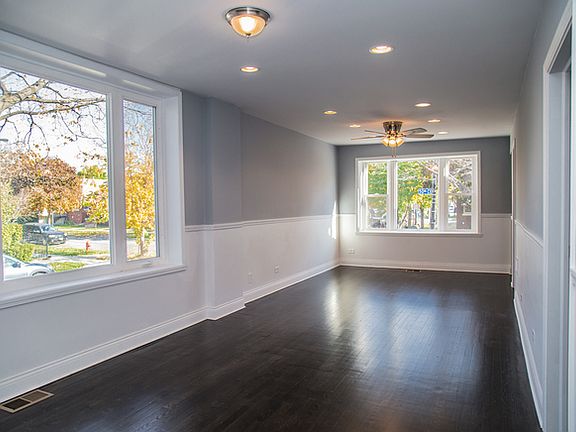 4th image of 2100 S 50th Ct