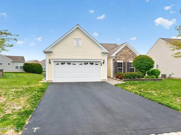 21 Ascot Lane, Manchester, NJ 08759