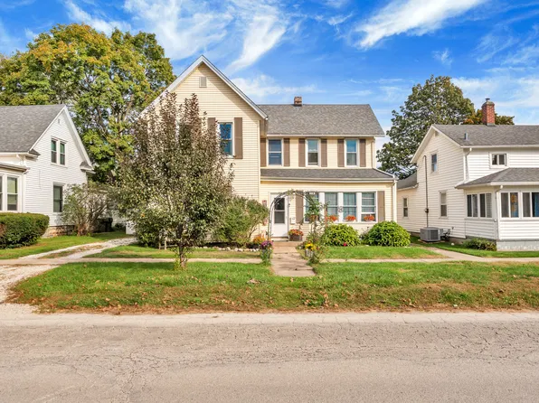 230 N College Ave, Geneseo, IL 61254