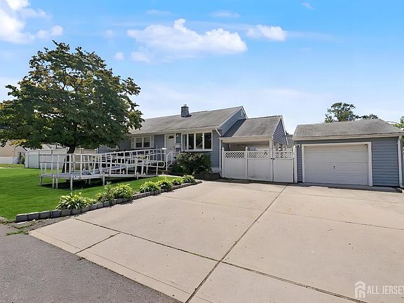 2nd image of 29 Joyce Pl