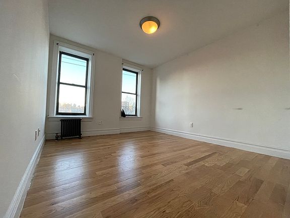 5th image of 23-05 30th Ave #2B5