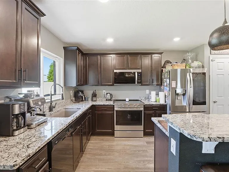 232 Lake Lucerne Way — Photo 11