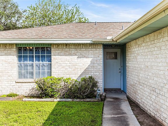 3rd image of 4041 Mountain View Dr