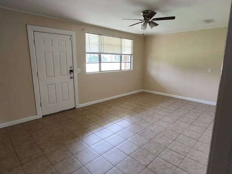 2601 E George Ritchie Rd — Photo 2