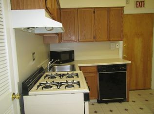 2005 Walnut St APT 2F, Philadelphia, PA 19103