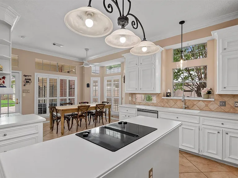 1811 Wild Plum Ct — Photo 16