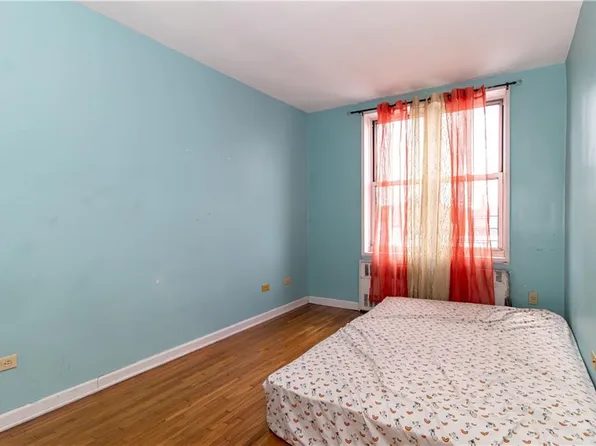 720 East 31st Street image 12 of 17