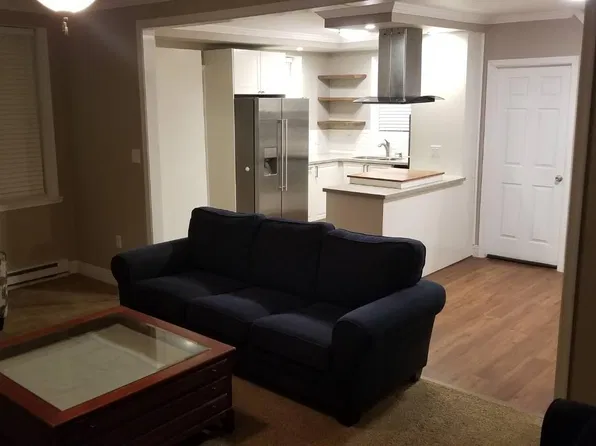 4386 Maple Dr, Walnutport, PA 18088