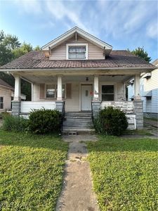 5709 Huss Ave, Cleveland, OH, 44105