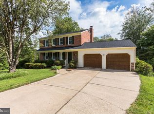 4309 Willow Woods Dr, Annandale, VA 22003