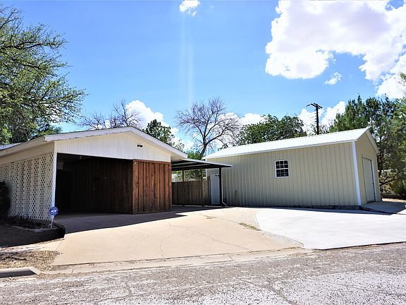 3rd image of 204 Hadden Dr