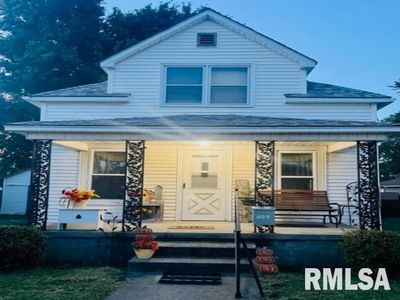 909 E Washington St, Clinton, IL, 61727