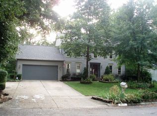 318 Howland Dr, Columbus, OH 43230