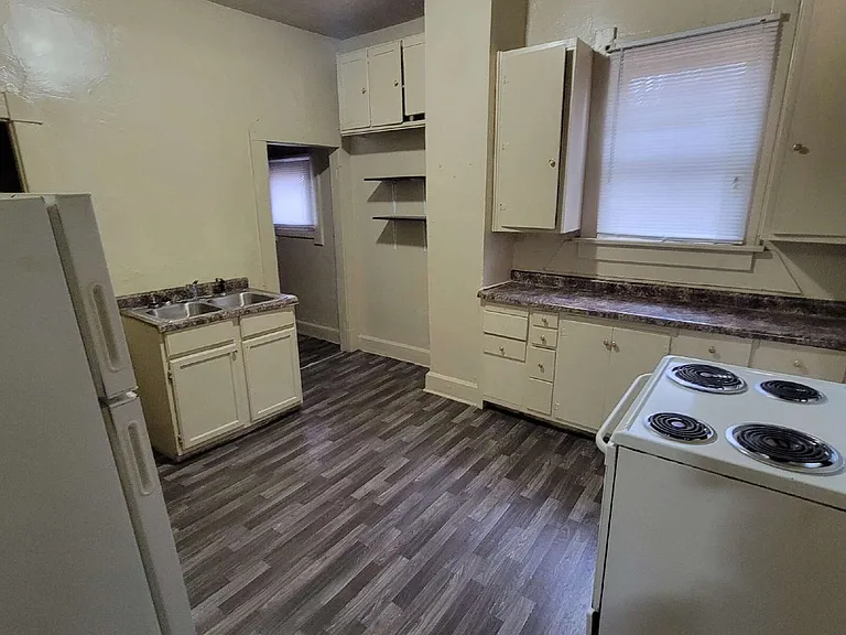 3019 Boulevard Pl — Photo 8