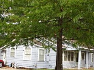 406 W 16th St, Hope, AR 71801