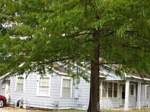 406 W 16th St, Hope, AR 71801