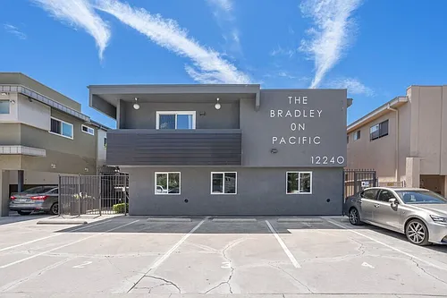 The Bradley on Pacific Photo 1