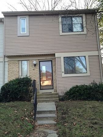 1st image of 10 Winslow Ct
