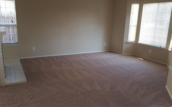 3rd image of 658 Twinberry Ln